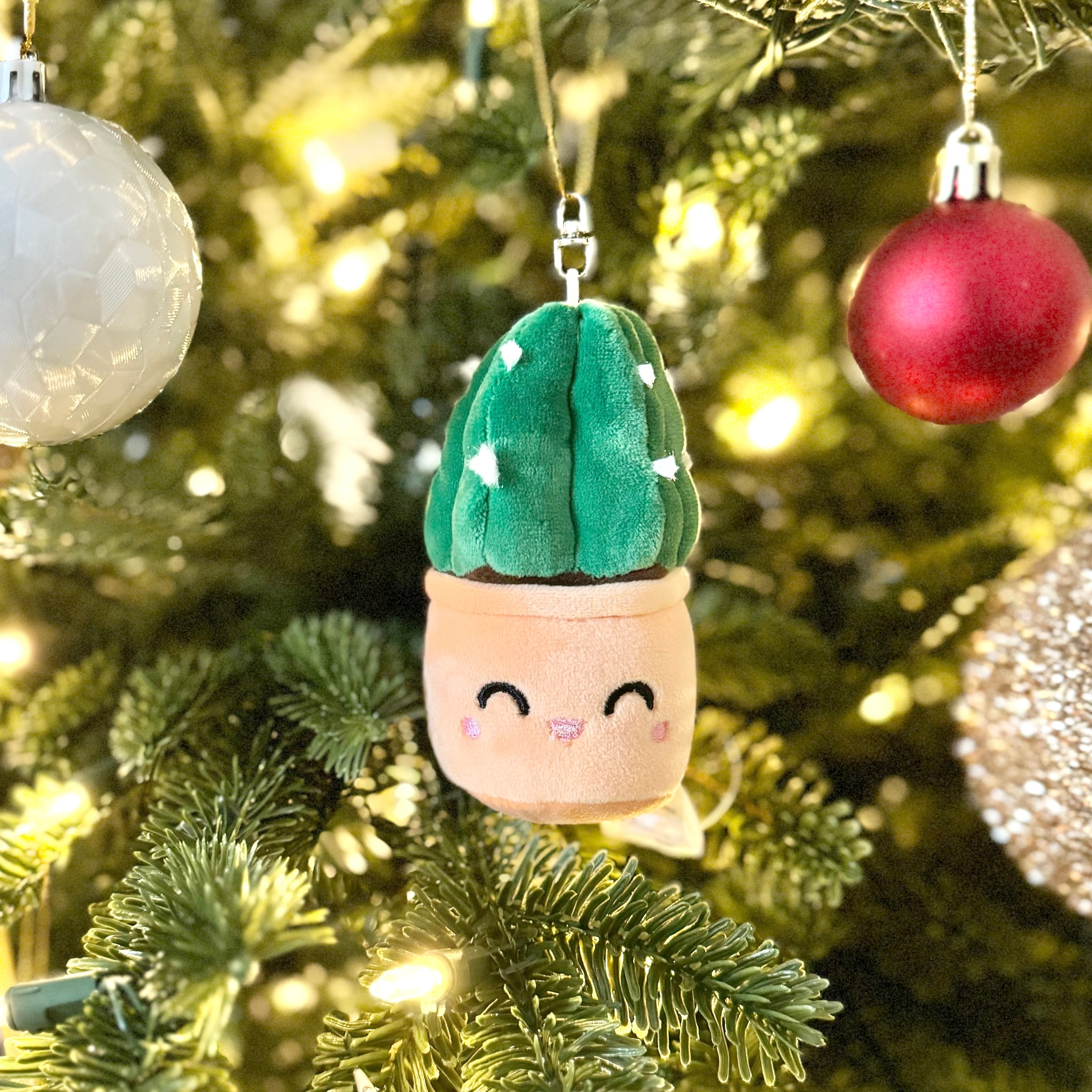 Cuddly Cactus Plush Keychain – 5″ Plant Lover Bag Charm